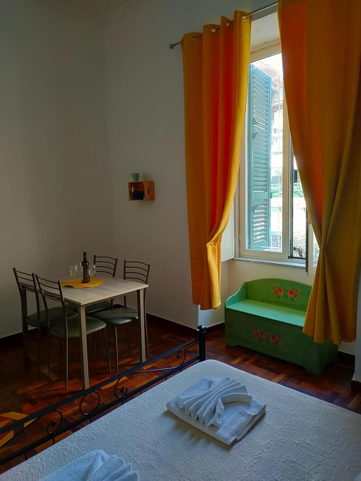Napoli Centro Casa Annina Close To Toledo St エクステリア 写真