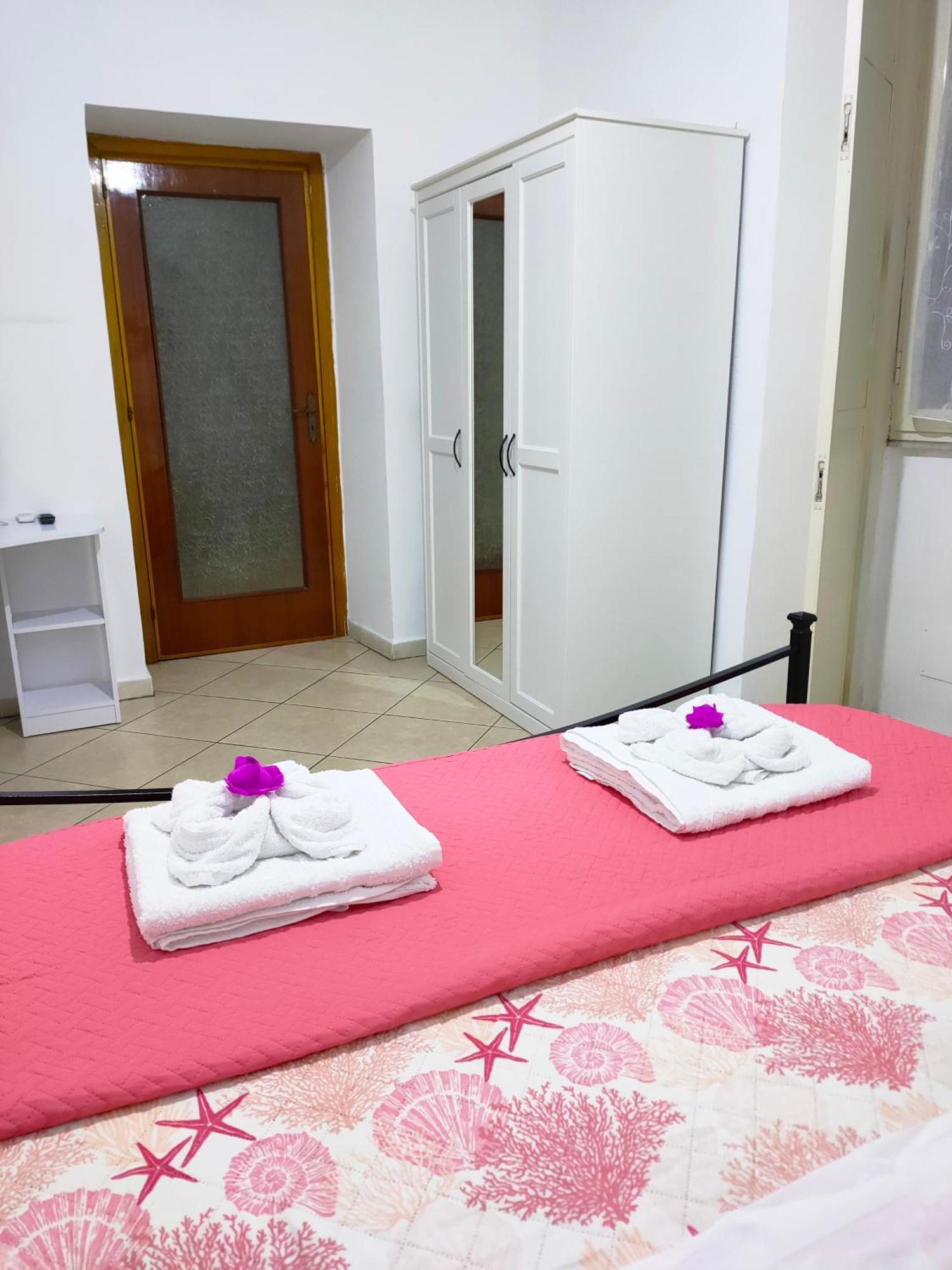 Napoli Centro Casa Annina Close To Toledo St エクステリア 写真